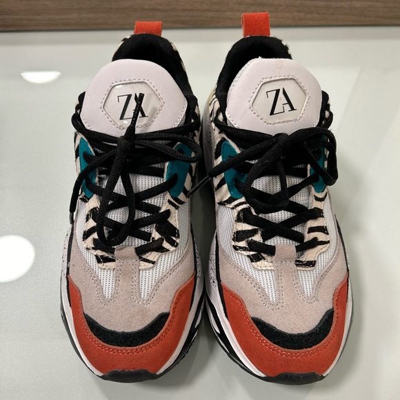 Zara Chunky Court Sneaker with Suede Detail - Picture 4 of 6